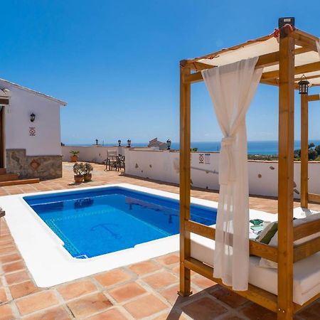 Casa Herrero Нерха Екстериор снимка